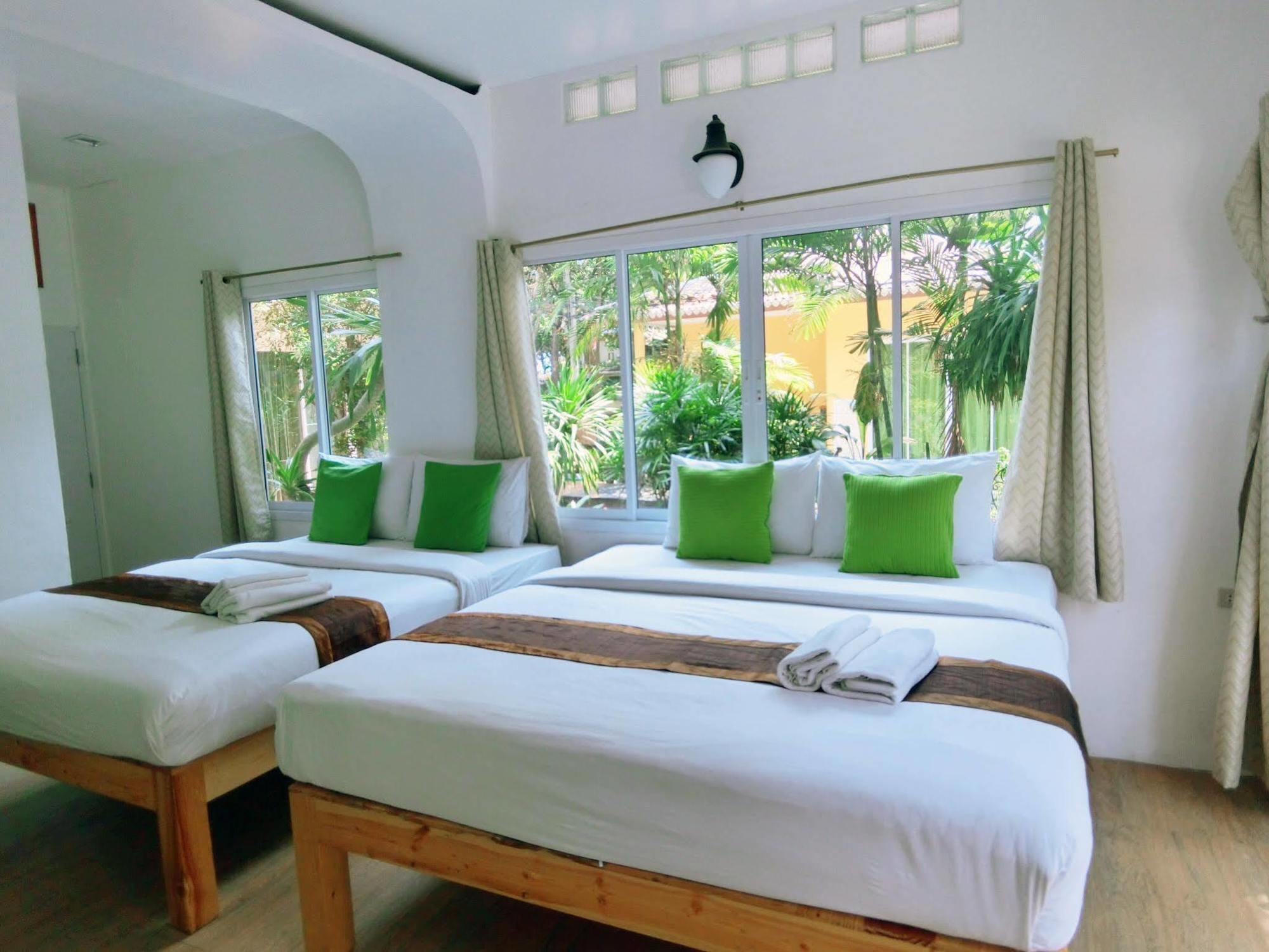Thipsamed Resort Koh Samet Bagian luar foto